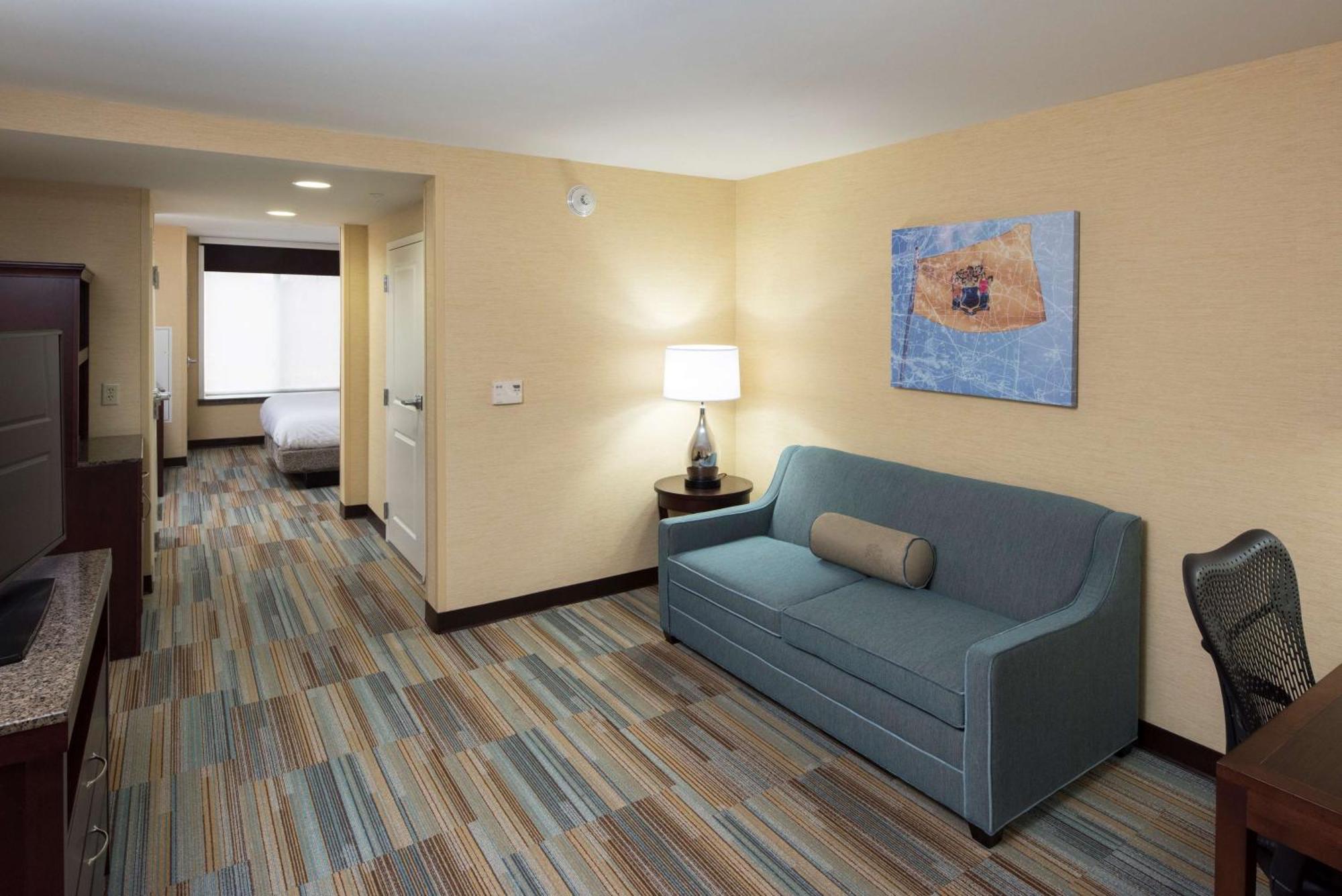 Hilton Garden Inn Mount Holly/Westampton Экстерьер фото