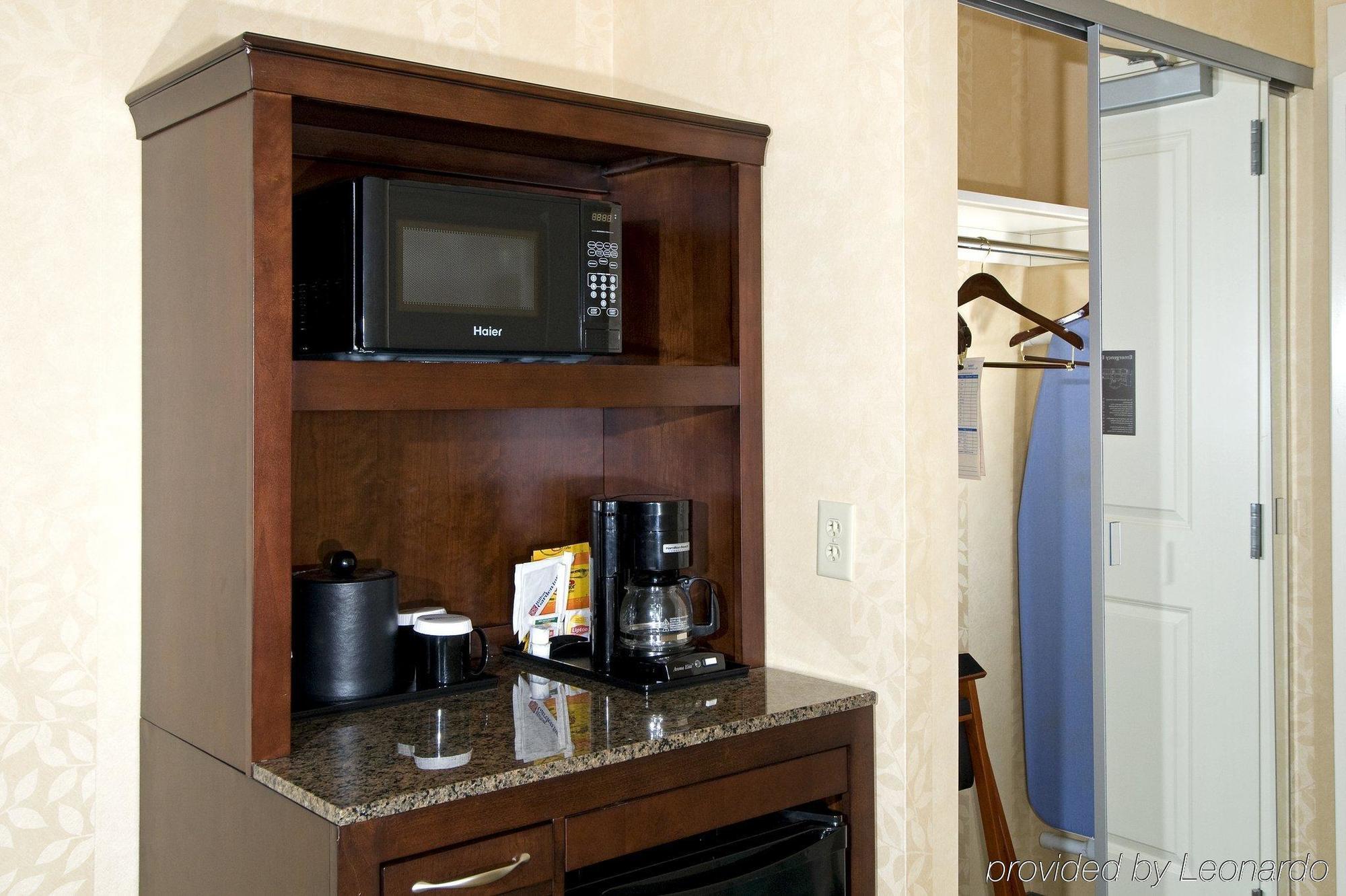 Hilton Garden Inn Mount Holly/Westampton Номер фото