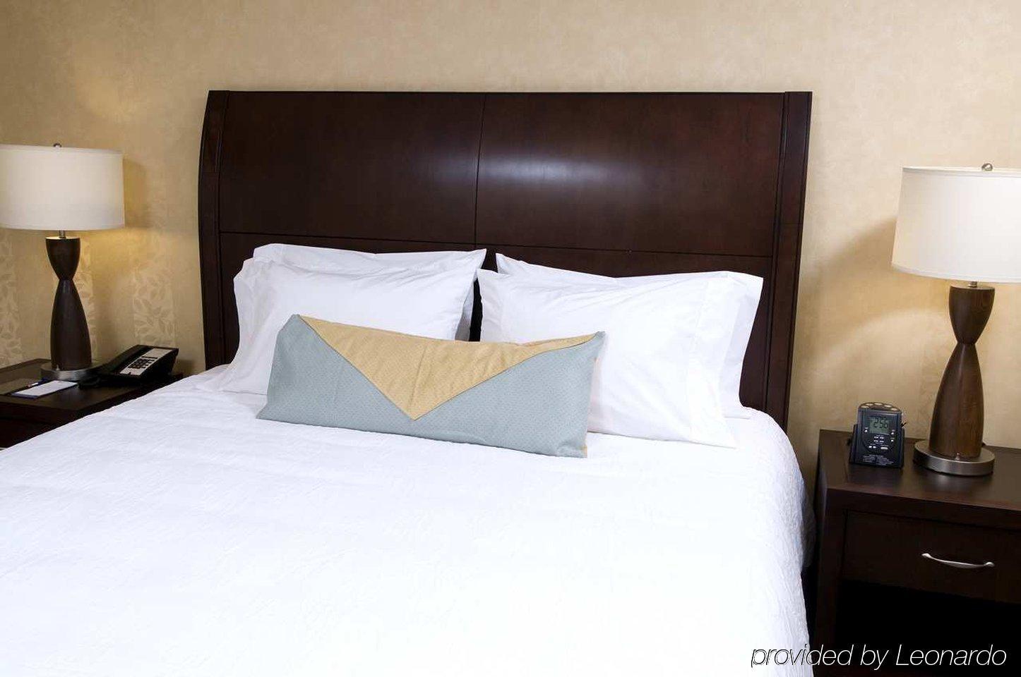 Hilton Garden Inn Mount Holly/Westampton Номер фото
